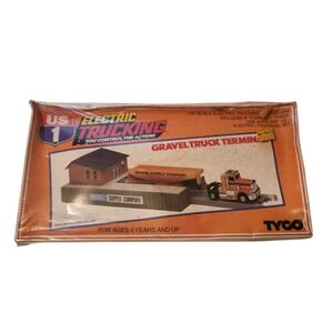 Tyco US Electric Trucking #3425 HO Scale Gravel Truck Terminal Accessory Set
